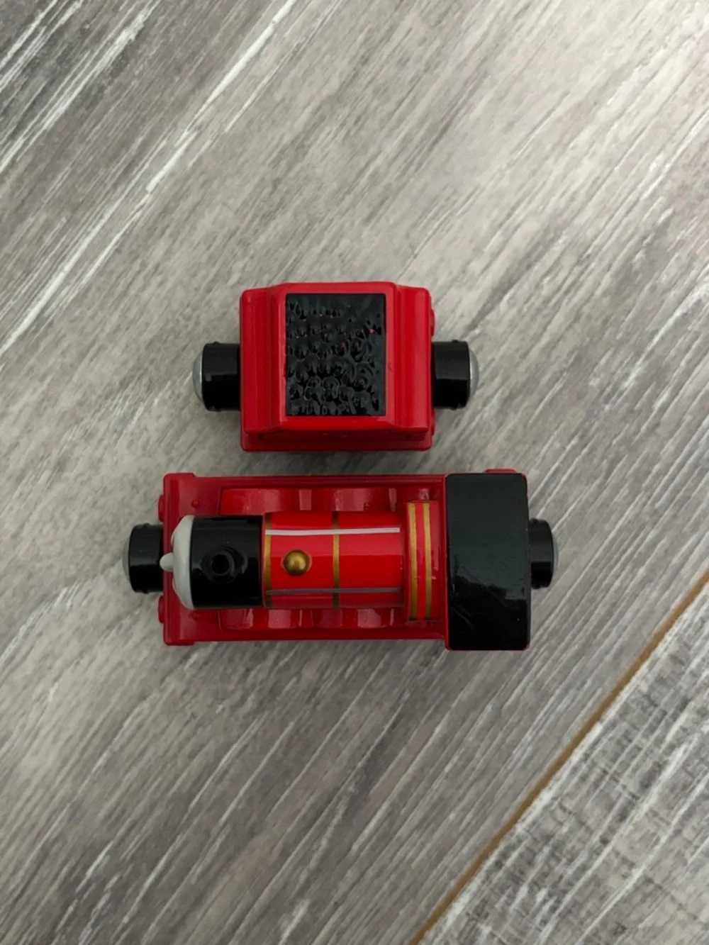 Diecast James and Tender - Thomas & Friends